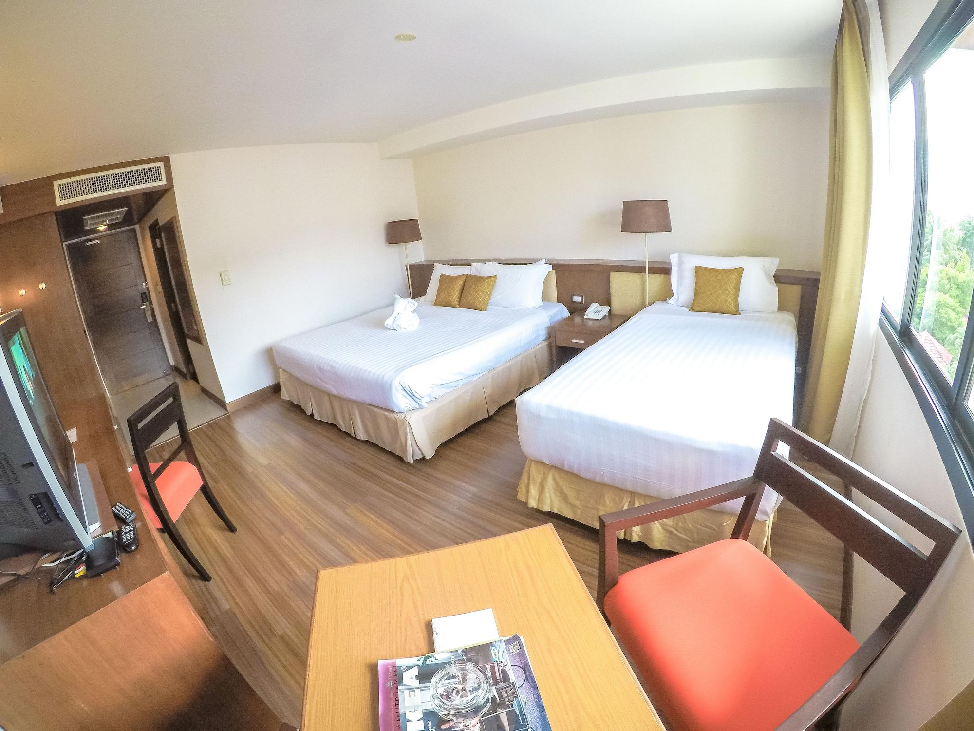 Hiran Residence Patong Buitenkant foto