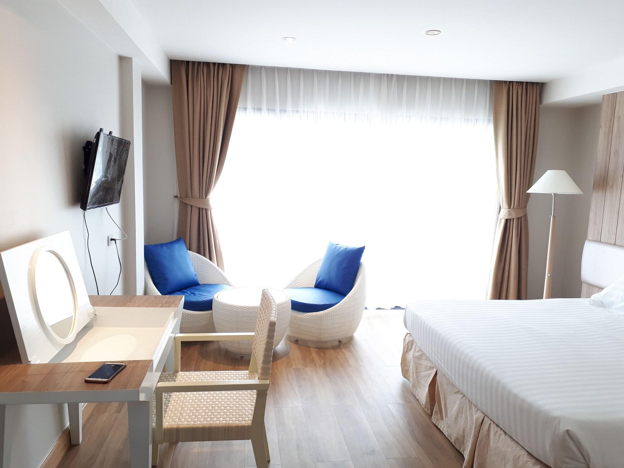 Hiran Residence Patong Buitenkant foto