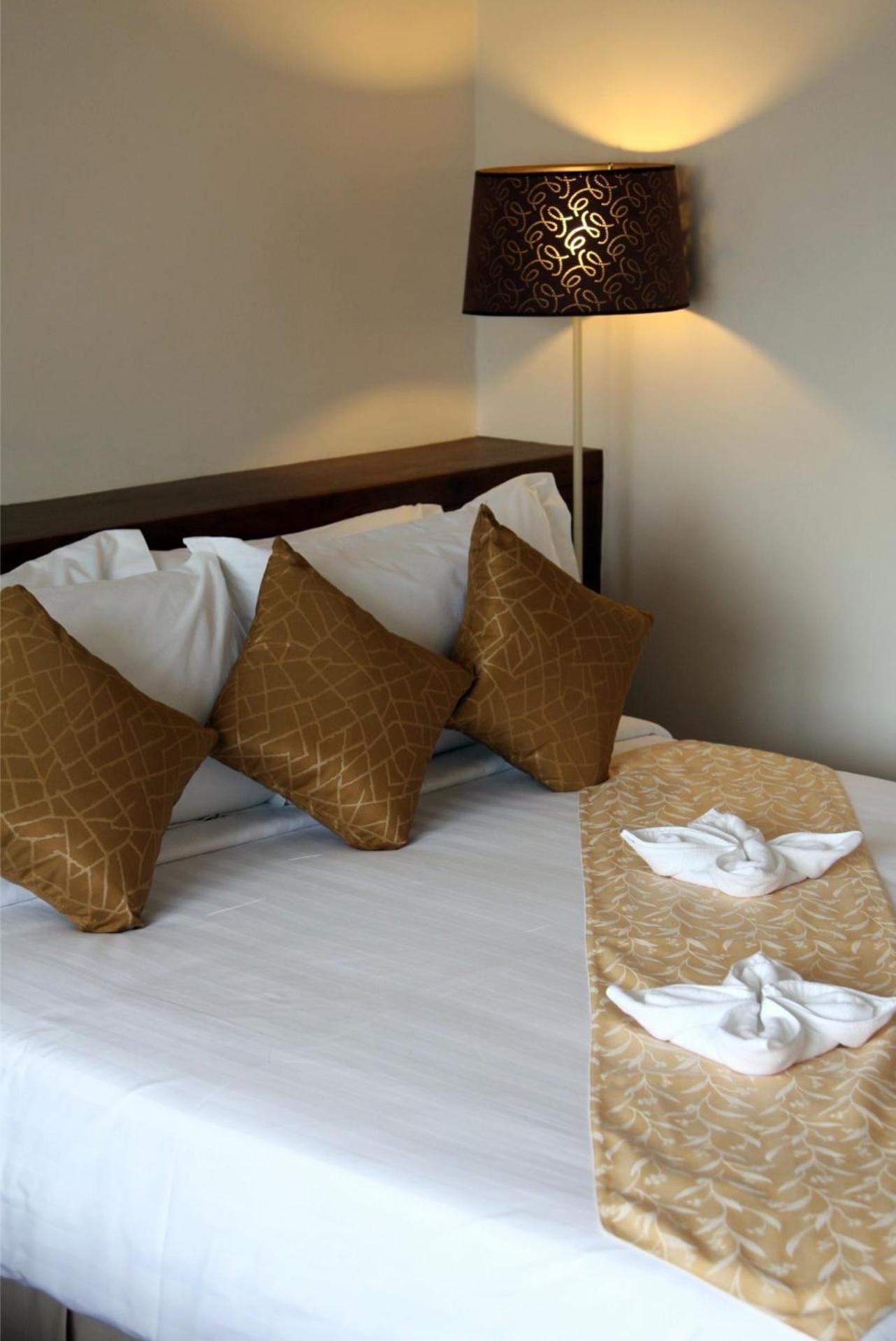 Hiran Residence Patong Buitenkant foto