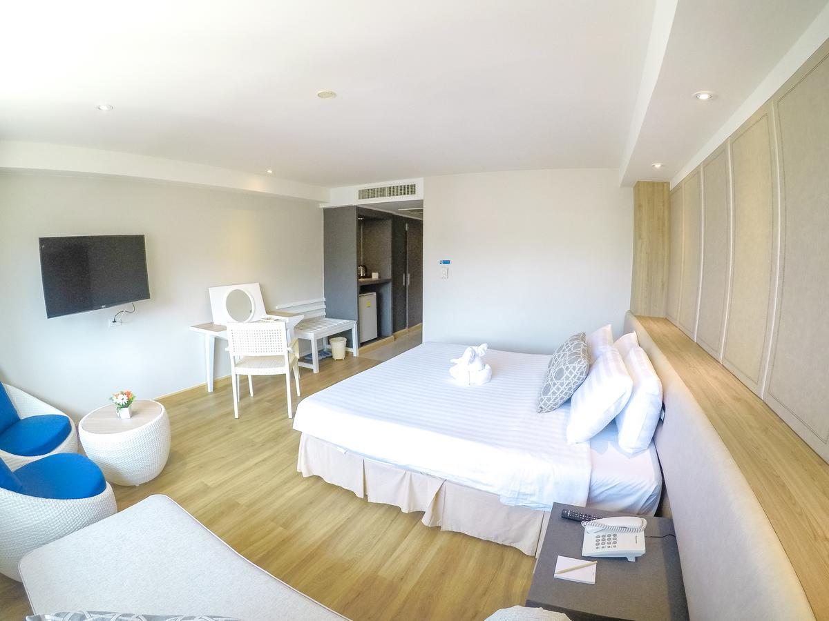Hiran Residence Patong Buitenkant foto