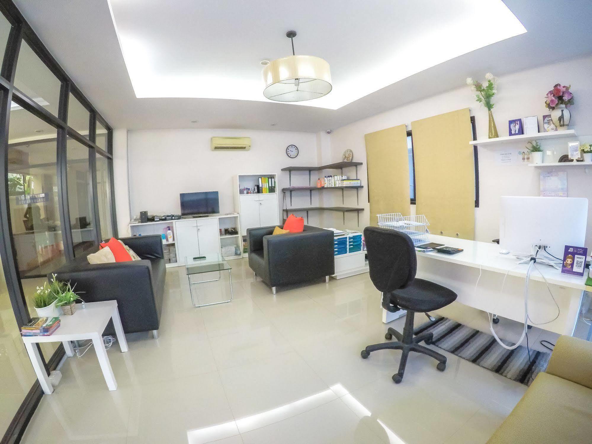 Hiran Residence Patong Buitenkant foto