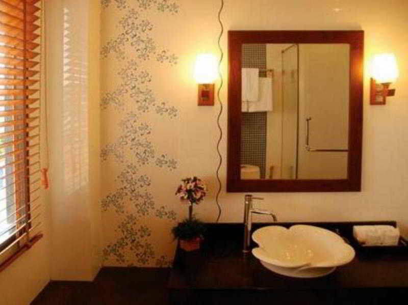 Hiran Residence Patong Buitenkant foto